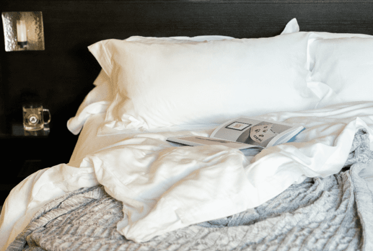 hotel cerro room