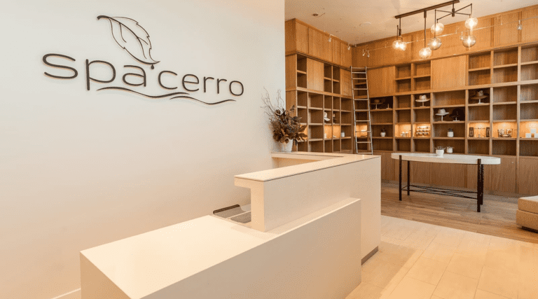 spa cerro front desk